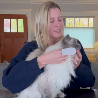 Fresh Breath Paw Wipes™